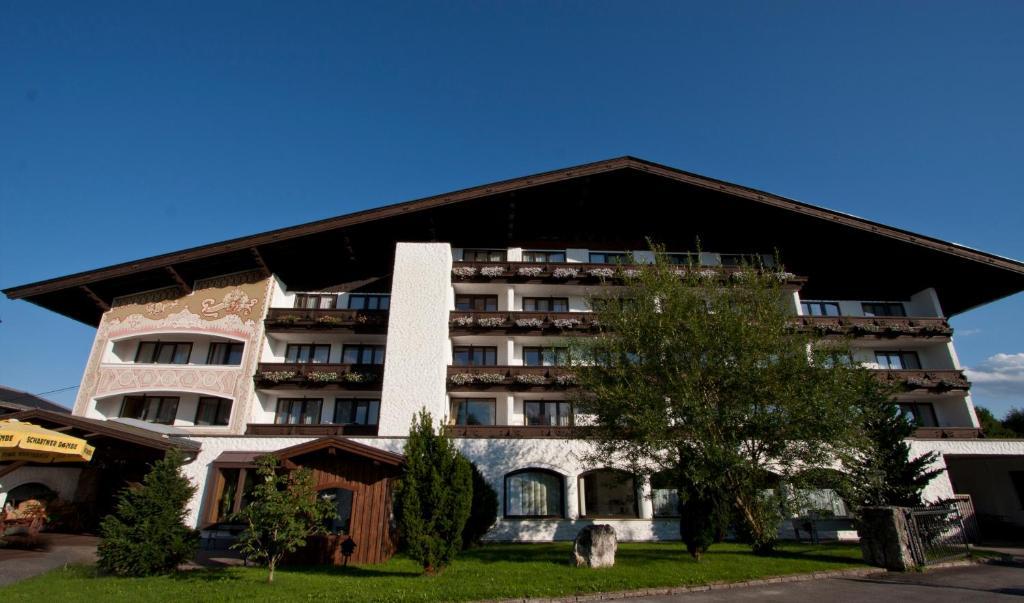 Hotel Lohninger-Schober Sankt Georgen im Attergau Eksteriør billede