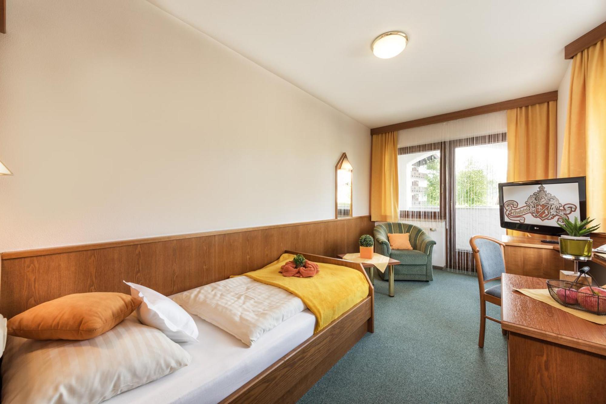 Hotel Lohninger-Schober Sankt Georgen im Attergau Eksteriør billede